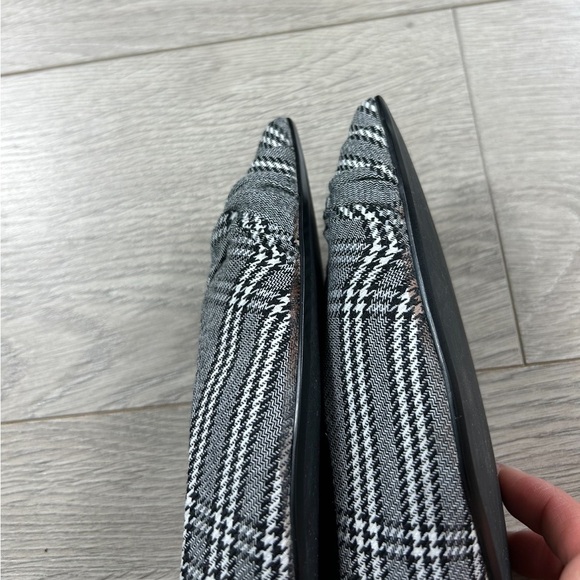 Maje Prince De Galles Checked Pointed Toe Flats In Carreaux - Picture 10 of 13